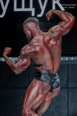 CLASSIC PHYSIQUE